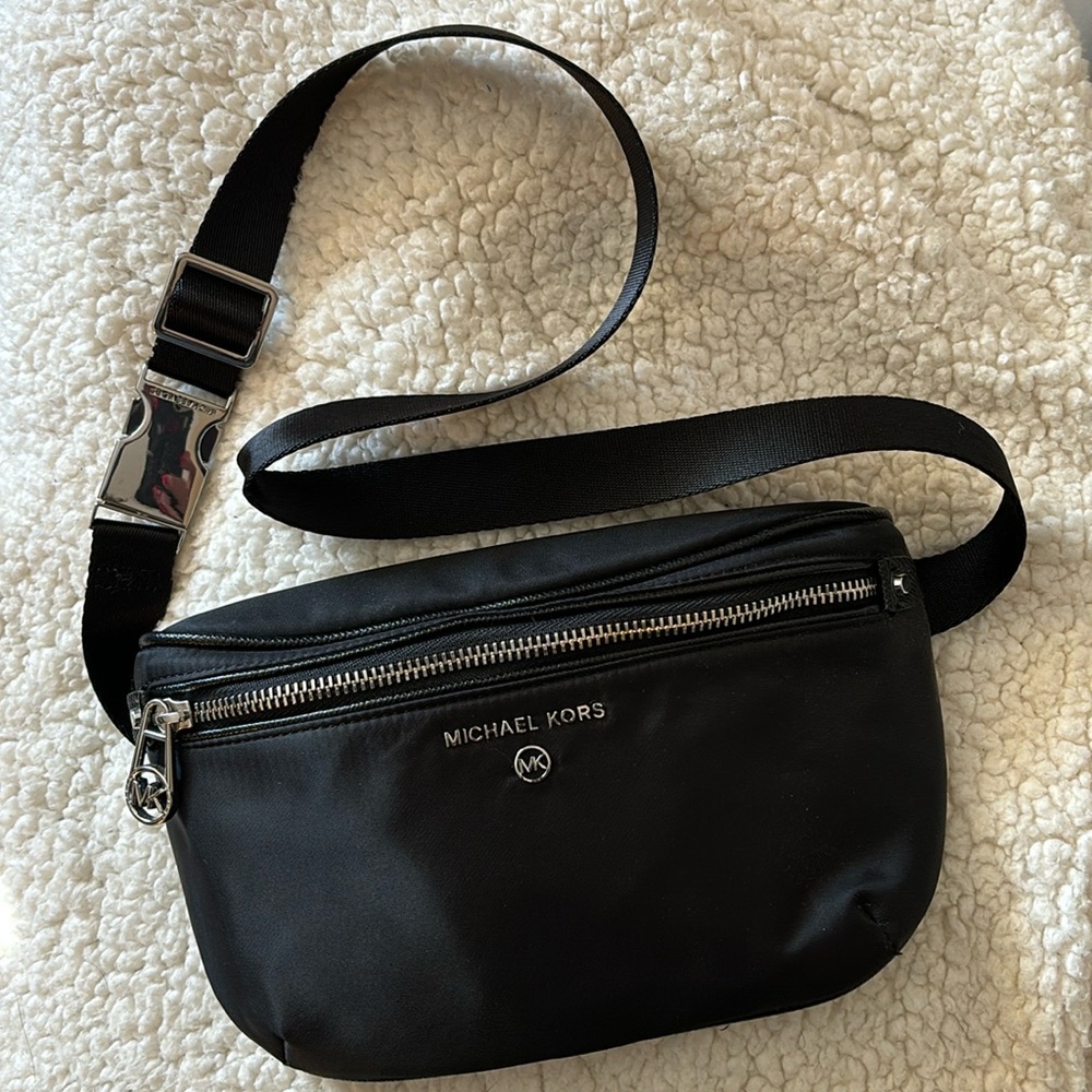 NWOT Michael Kors belt bag